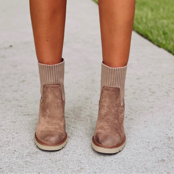 Trendy ankle boot - Picture 3 of 8